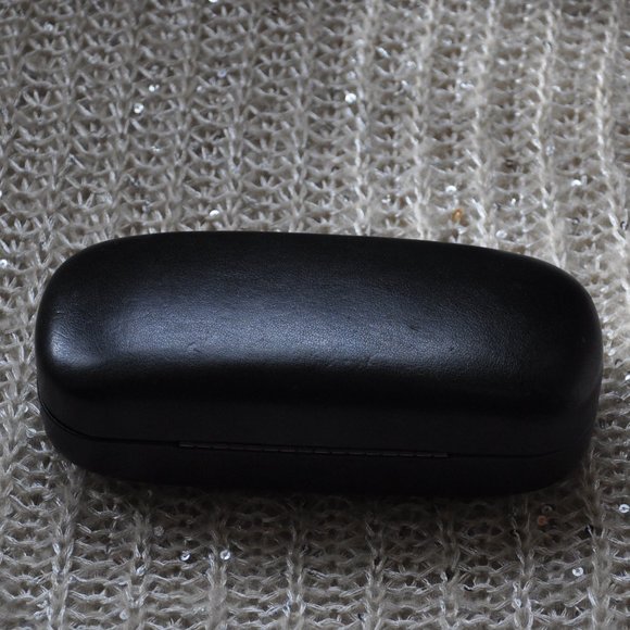 Balmain Paris Black Leather Hard Clamshell Sunglasses Case - Picture 3 of 7